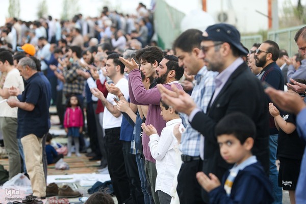 حواشی نماز بندگی و همبستگی عید فطر در تهران