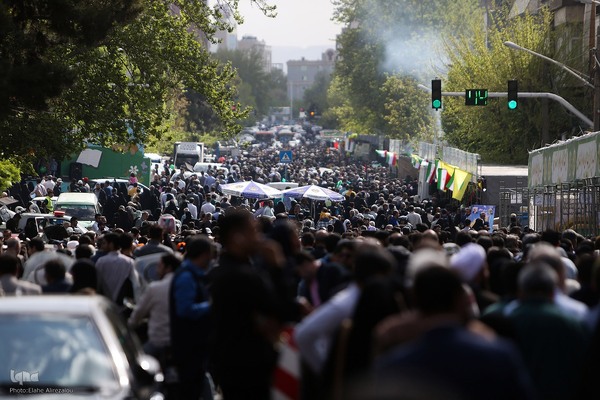 حواشی نماز بندگی و همبستگی عید فطر در تهران