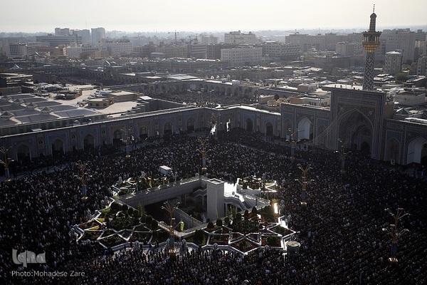  نماز عید سعید فطر در حرم مطهر رضوی