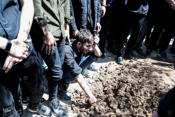 مراسم تشییع و تدفین پیکر مرحوم مغفور حاج ولی‌الله پوراحمدی