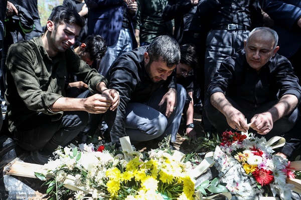 مراسم تشییع و تدفین پیکر مرحوم مغفور حاج ولی‌الله پوراحمدی