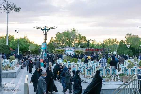 مراسم هفتمین روز شهادت سردار زاهدی در اصفهان
