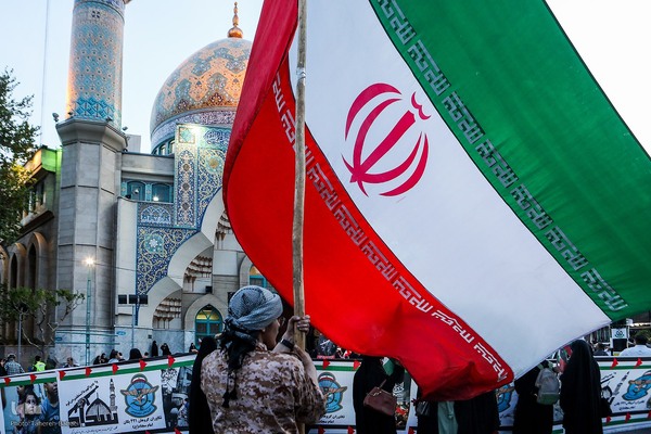 تجمع مردمی در پی حمایت حمله موشکی به رژیم صهیونیستی