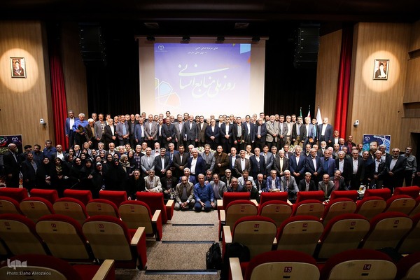 تجلیل از پیشکسوتان جهاددانشگاهی