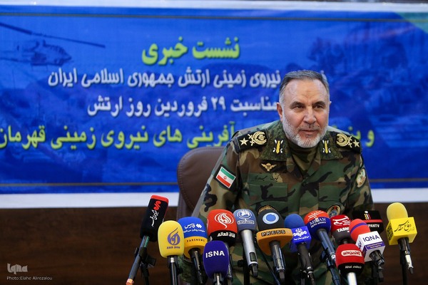 نشست خبری روز ارتش جمهوری اسلامی ایران