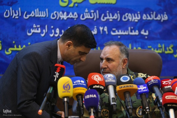 نشست خبری روز ارتش جمهوری اسلامی ایران
