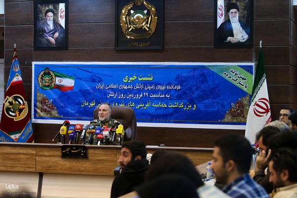 نشست خبری روز ارتش جمهوری اسلامی ایران