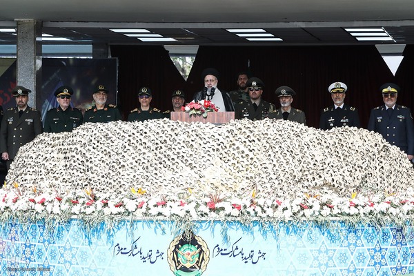 مراسم گرامیداشت روز ارتش جمهوری اسلامی ایران