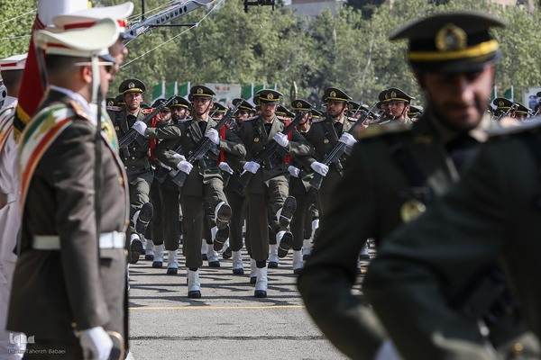 مراسم گرامیداشت روز ارتش جمهوری اسلامی ایران