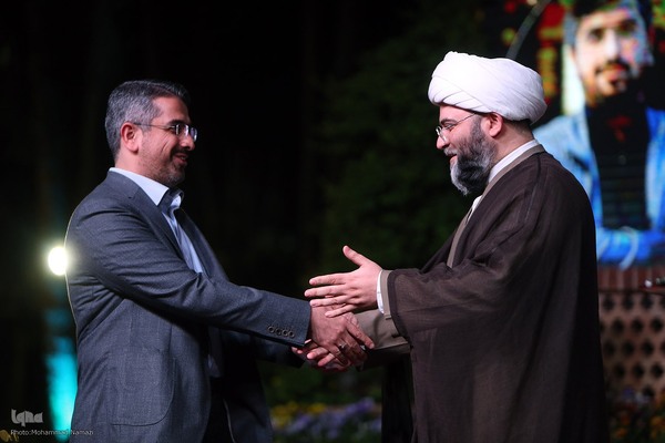 حامد جعفری در اختتامیه دهمین دوره هفته هنر انقلاب اسلامی