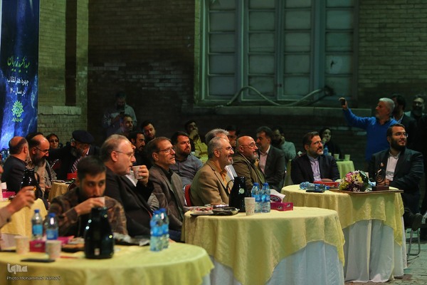 اختتامیه دهمین دوره هفته هنر انقلاب اسلامی