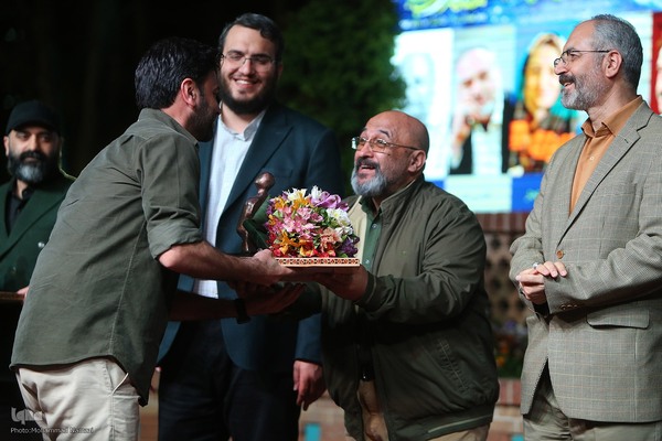 اختتامیه دهمین دوره هفته هنر انقلاب اسلامی