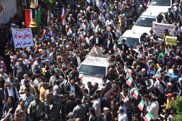 استقبال پرشور مردم سمنان از رئیس جمهور