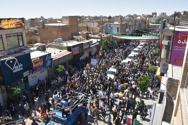 استقبال پرشور مردم سمنان از رئیس جمهور