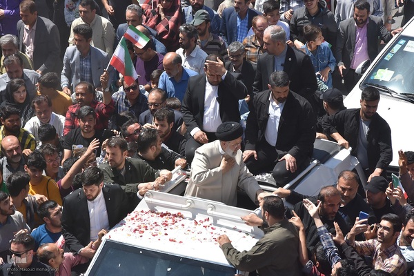 استقبال پرشور مردم سمنان از رئیس جمهور