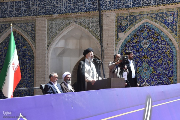 استقبال پرشور مردم سمنان از رئیس جمهور