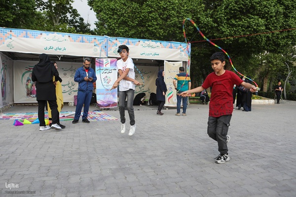 نمایشگاه سلامت محور شهرداری در بوستان لاله