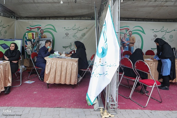 نمایشگاه سلامت محور شهرداری در بوستان لاله