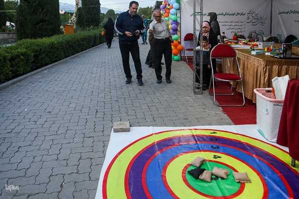 نمایشگاه سلامت محور شهرداری در بوستان لاله