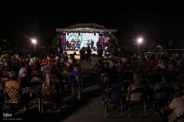 نمایشگاه سلامت محور شهرداری در بوستان لاله