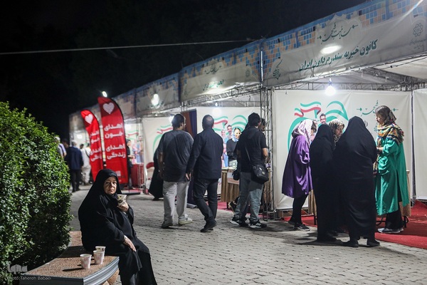 نمایشگاه سلامت محور شهرداری در بوستان لاله