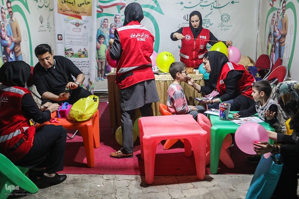 نمایشگاه سلامت محور شهرداری در بوستان لاله