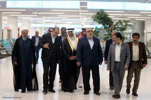 بدرقه نخستین گروه از زائران حج عمره در سال ۱۴۰۳