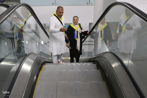 بدرقه نخستین گروه از زائران حج عمره در سال ۱۴۰۳