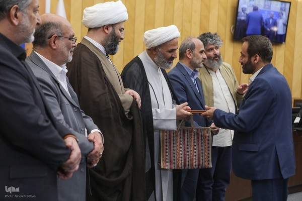 نشست فراکسیون قرآن، عترت و نماز مجلس شورای اسلامی