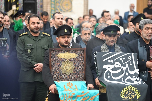 آیین تعویض پرچم گنبد حرم حضرت عبدالعظیم حسنی(ع)