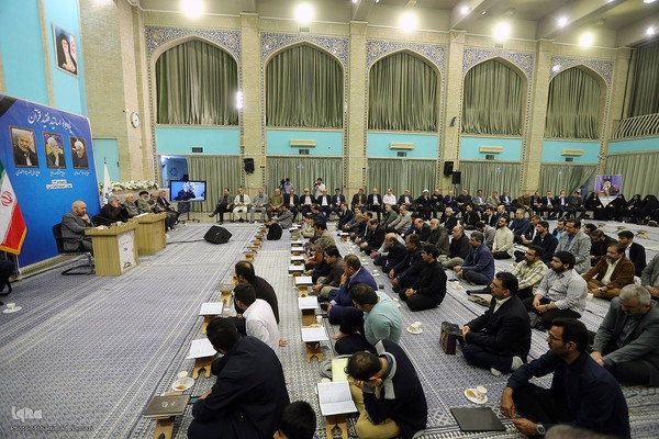 هجدهمین جلسه تلاوت و استماع قرآن کریم