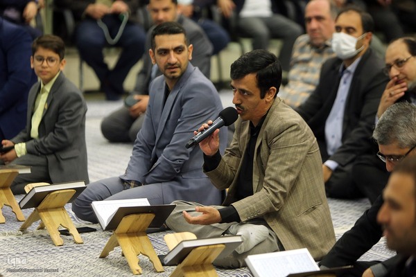 هجدهمین جلسه تلاوت و استماع قرآن کریم