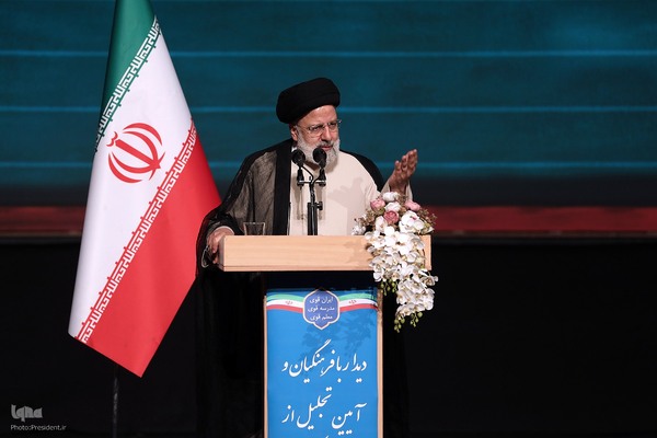 آیین تجلیل از معلمان نمونه کشوری