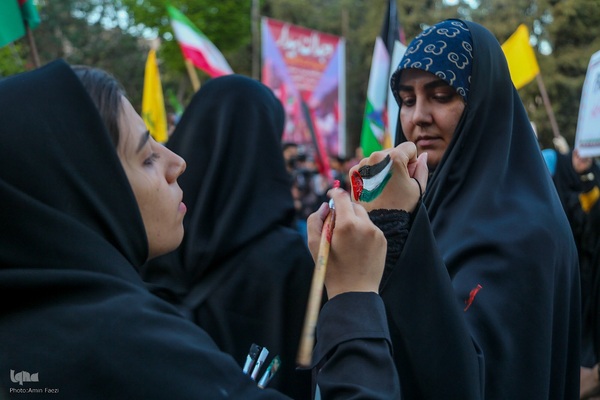 تجمع دانشگاهیان دانشگاه‌های شیراز در حمایت از خیزش دانشجویان آمریکا و اروپا