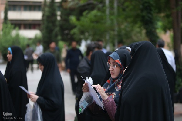 آزمون اعطای مدرک تخصصی به حافظان قرآن کریم