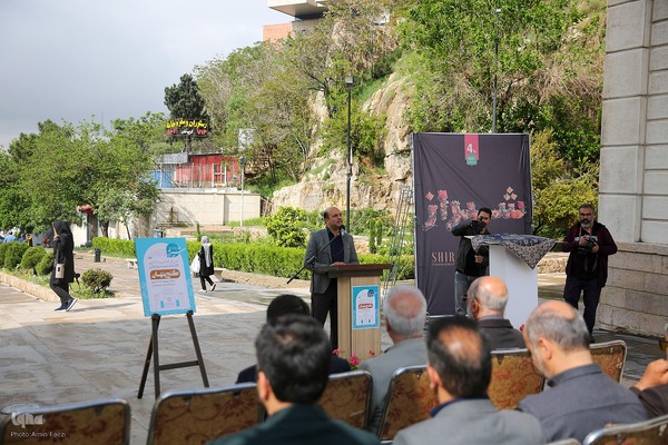 آیین معنوی جایگزینی قرآن در دروازه قرآن‎