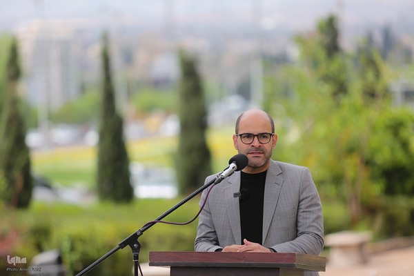 آیین معنوی جایگزینی قرآن در دروازه قرآن‎