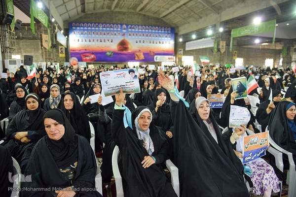 اجتماع مردم اهواز در حمایت از «طرح نور»