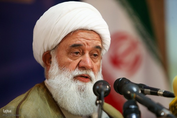 آیت‌الله علی اکبر رشاد، رئیس و مؤسس پژوهشگاه فرهنگ و اندیشه اسلامی در هم‌اندیشی بین‌المللی اصحاب ادیان و مسئله غزه
