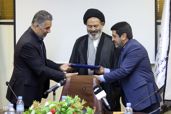 حجت الاسلام والمسلمین سید عبدالفتاح نواب، نماینده ولی فقیه در امور حج و زیارت صبح امروز از خبرگزاری ایکنا بازدید کردند.