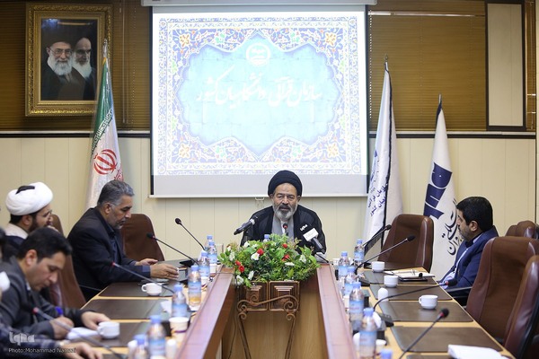 حجت الاسلام والمسلمین سید عبدالفتاح نواب، نماینده ولی فقیه در امور حج و زیارت صبح امروز از خبرگزاری ایکنا بازدید کردند.