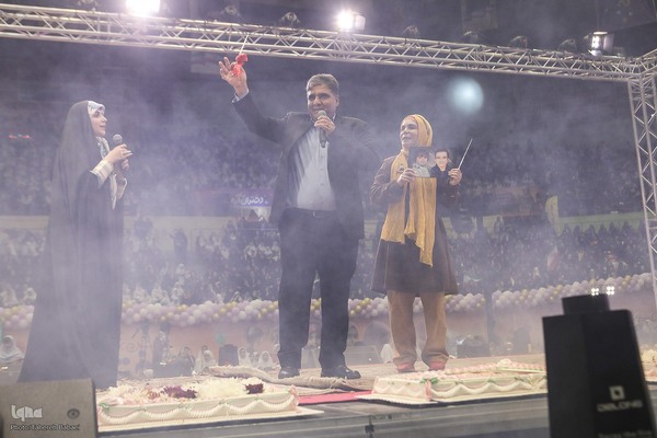 اجتماع ۲۰ هزارنفری «دختران آرمانی»