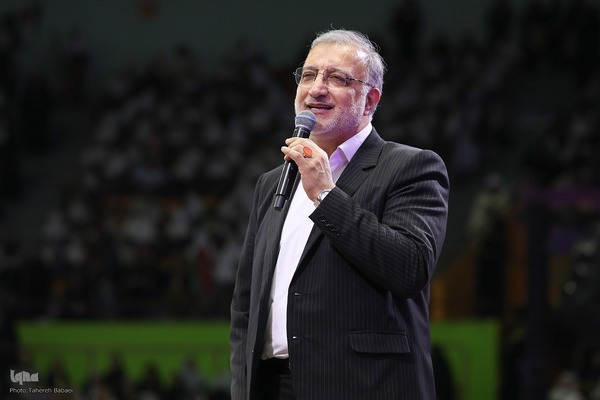 اجتماع ۲۰ هزارنفری «دختران آرمانی»