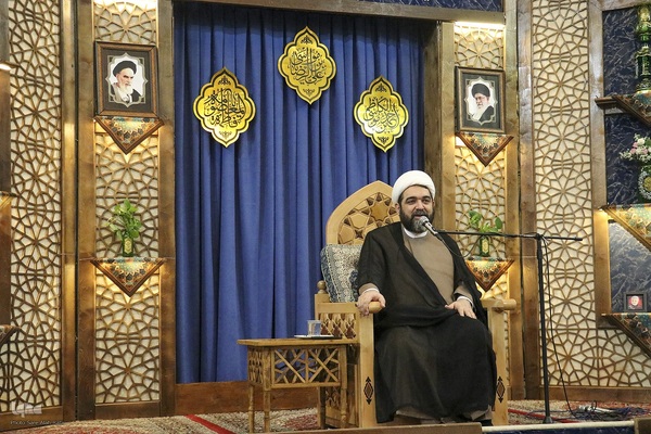 شادپیمایی دختران به‌مناسبت میلاد حضرت معصومه (س)