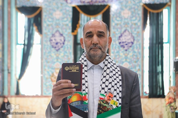 رای‌گیری مرحلهٔ دوم انتخابات مجلس در حسینیه ارشاد