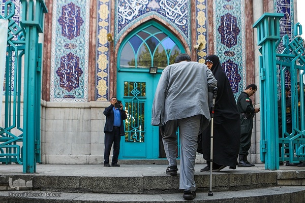 رای‌گیری مرحلهٔ دوم انتخابات مجلس در حسینیه ارشاد