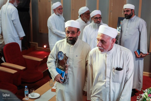 آئین تکریم اساتید مدارس علوم دینی اهل سنت کشور