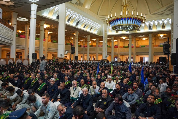 گلباران خدام حرم حضرت شاهچراغ عليه‌السلام‎