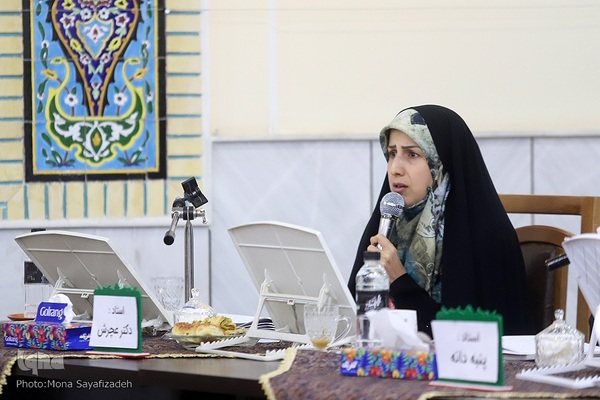 کرسی تلاوت قرآن بانوان خوزستانی