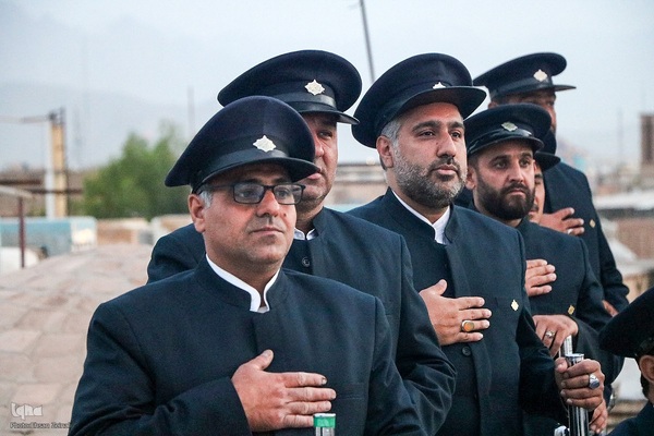 نقاره زنی در امامزاده جعفر(ع) یزد‎